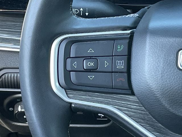 Used 2022 Jeep Wagoneer Series III w/ Premium Group I RWD image 13