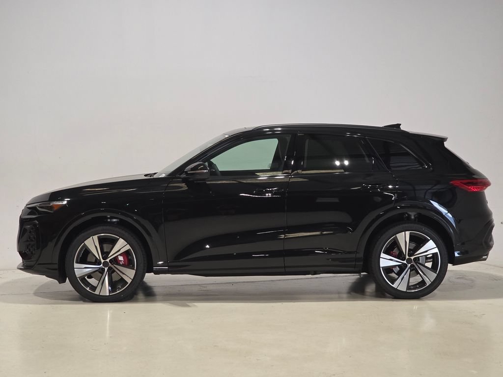 New 2026 Audi SQ5 Premium Plus AWD/4WD image 3