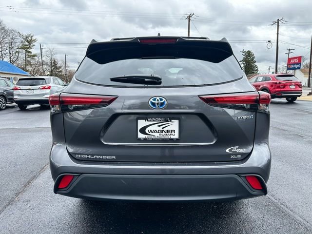 Used 2024 Toyota Highlander XLE image 7