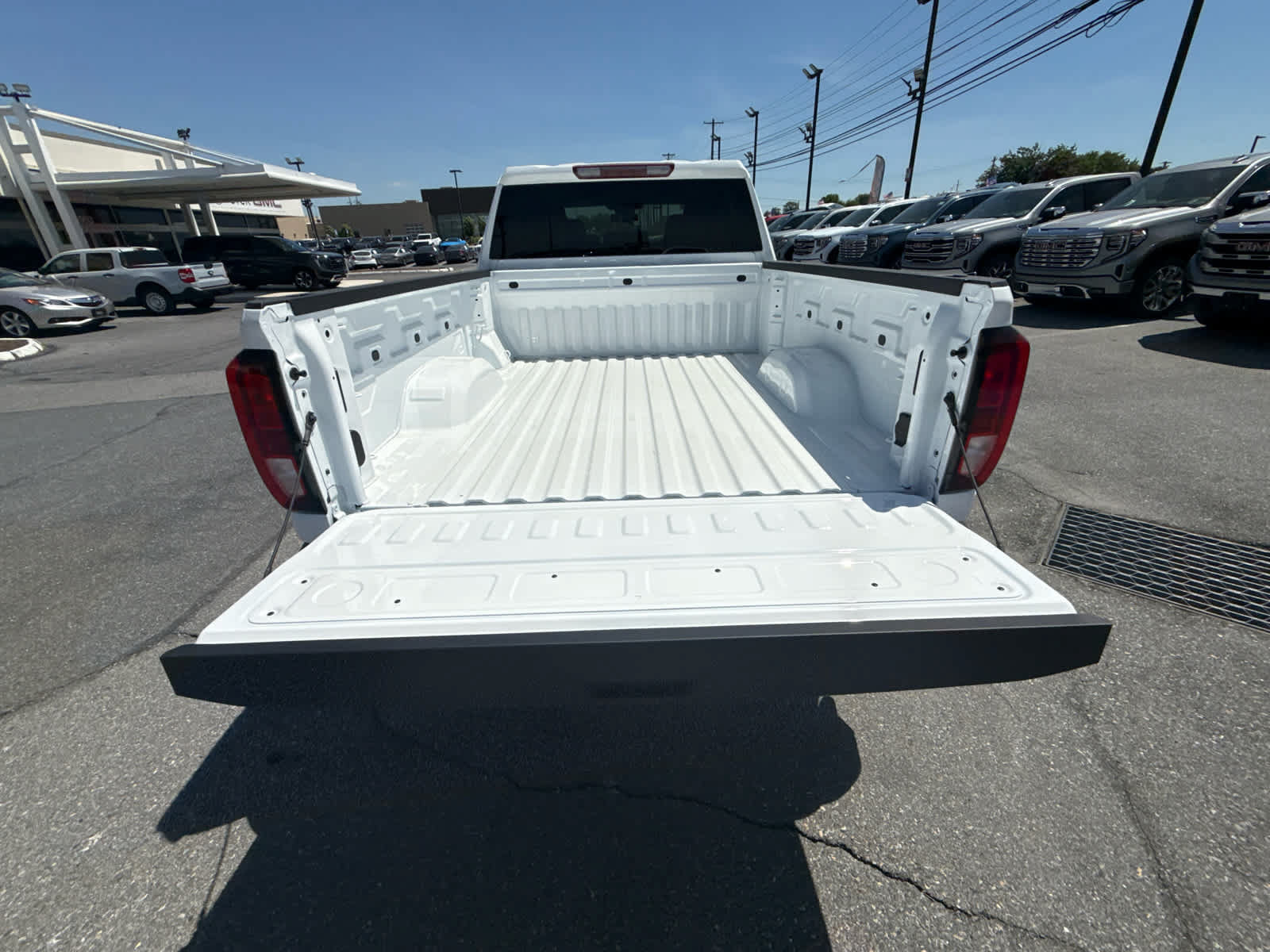 New 2026 GMC Sierra 2500 Pro w/ 1SA Pro Safety Plus Package AWD/4WD image 41