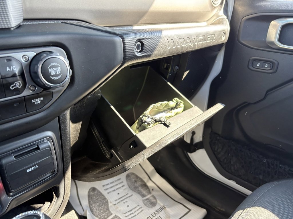 Used 2021 Jeep Wrangler Willys image 35