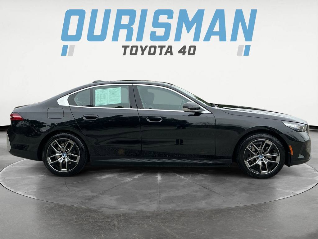 Used 2024 BMW i5 eDrive40i image 8