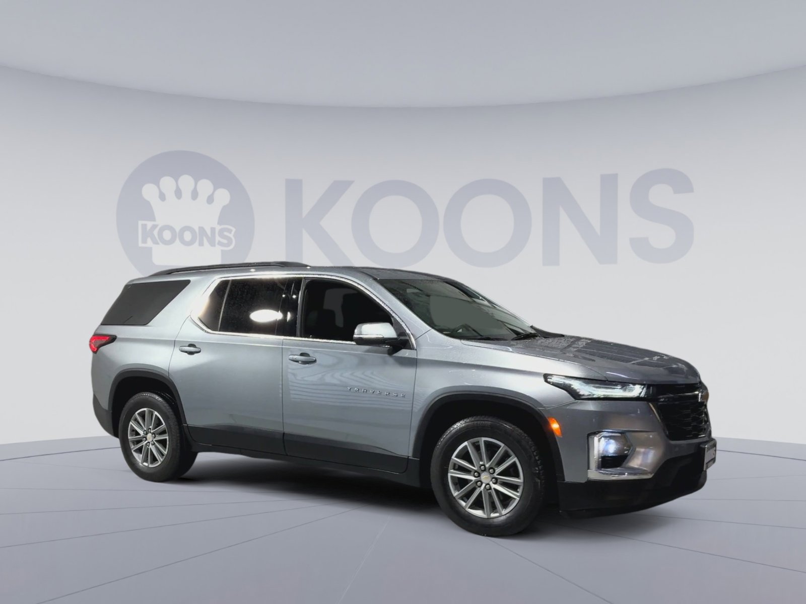 Used 2023 Chevrolet Traverse LT w/ LPO, Floor Liner Package image 2