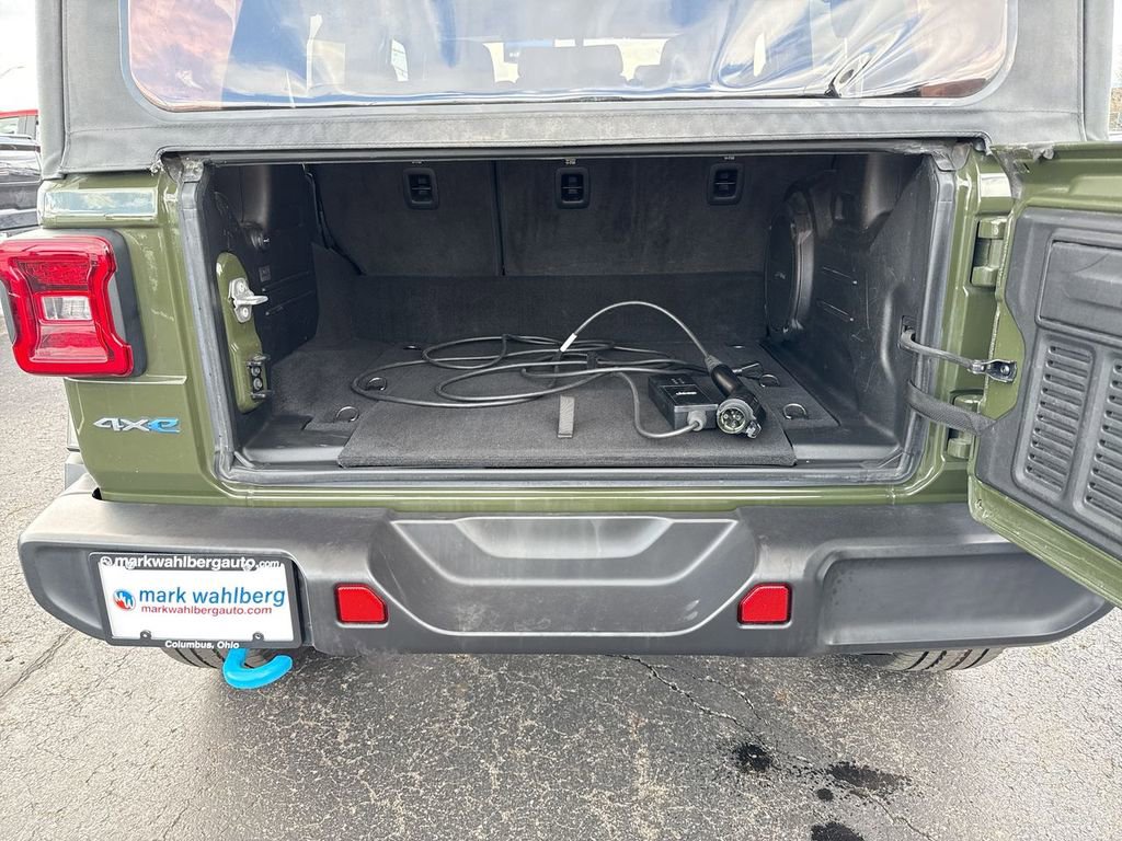 Used 2023 Jeep Wrangler Unlimited Sahara w/ Cold Weather Group image 24