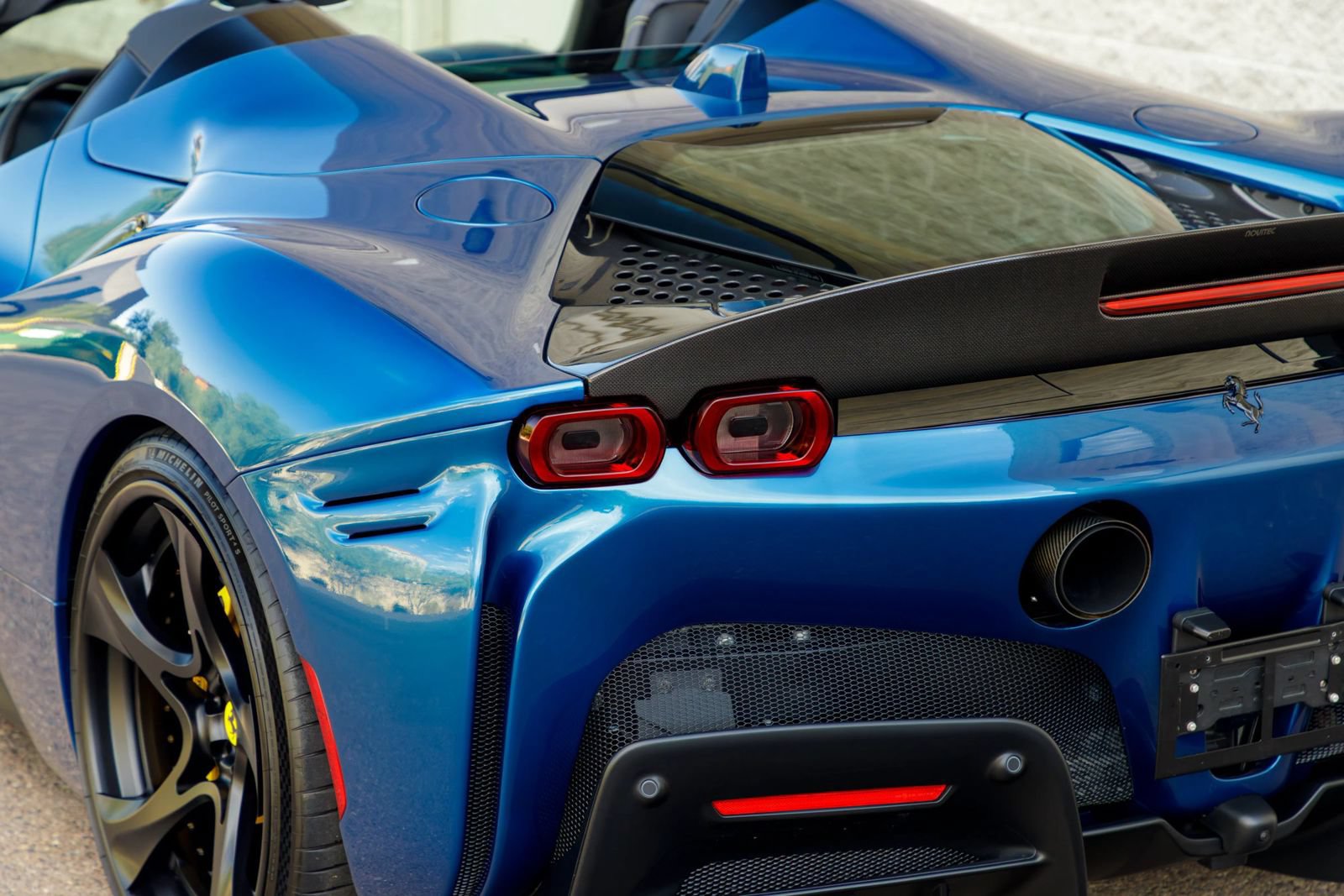 Used 2023 Ferrari SF90 Spider AWD/4WD image 47