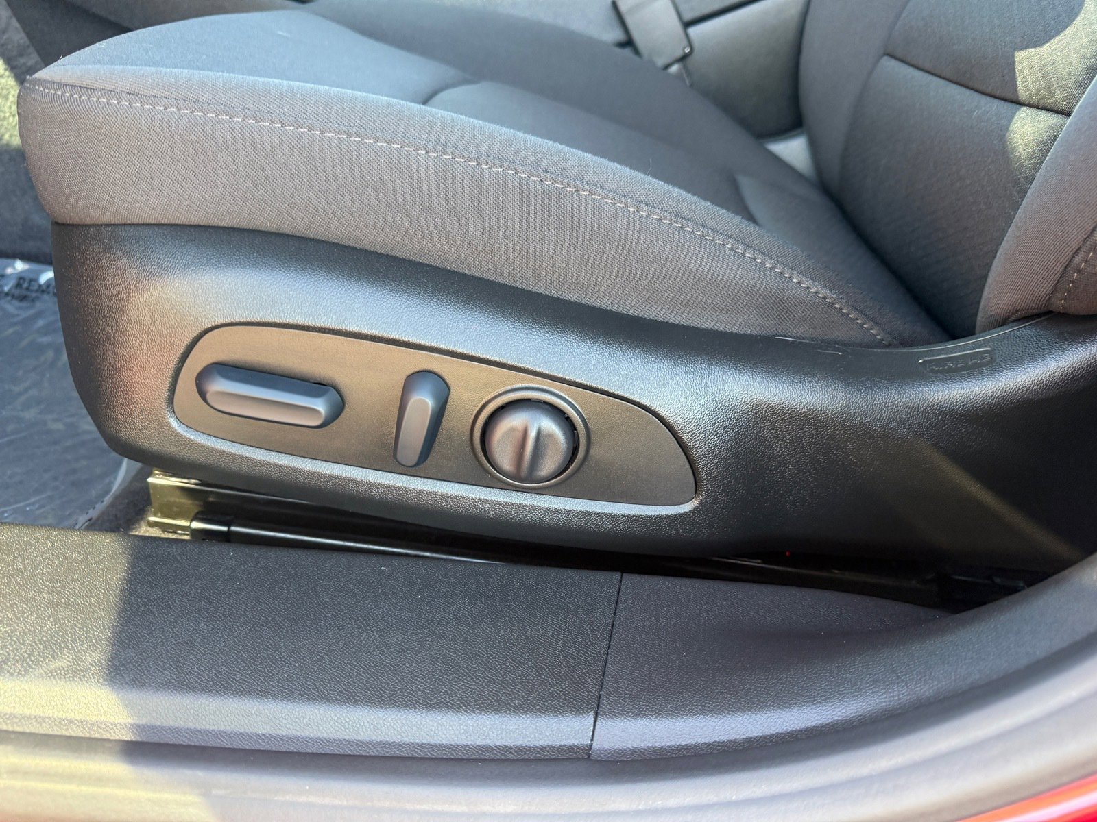 Used 2023 Chevrolet Malibu LT image 9