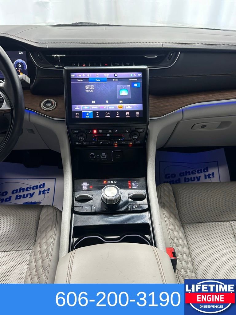 Used 2021 Jeep Grand Cherokee L Summit w/ Luxury Tech Group V image 18