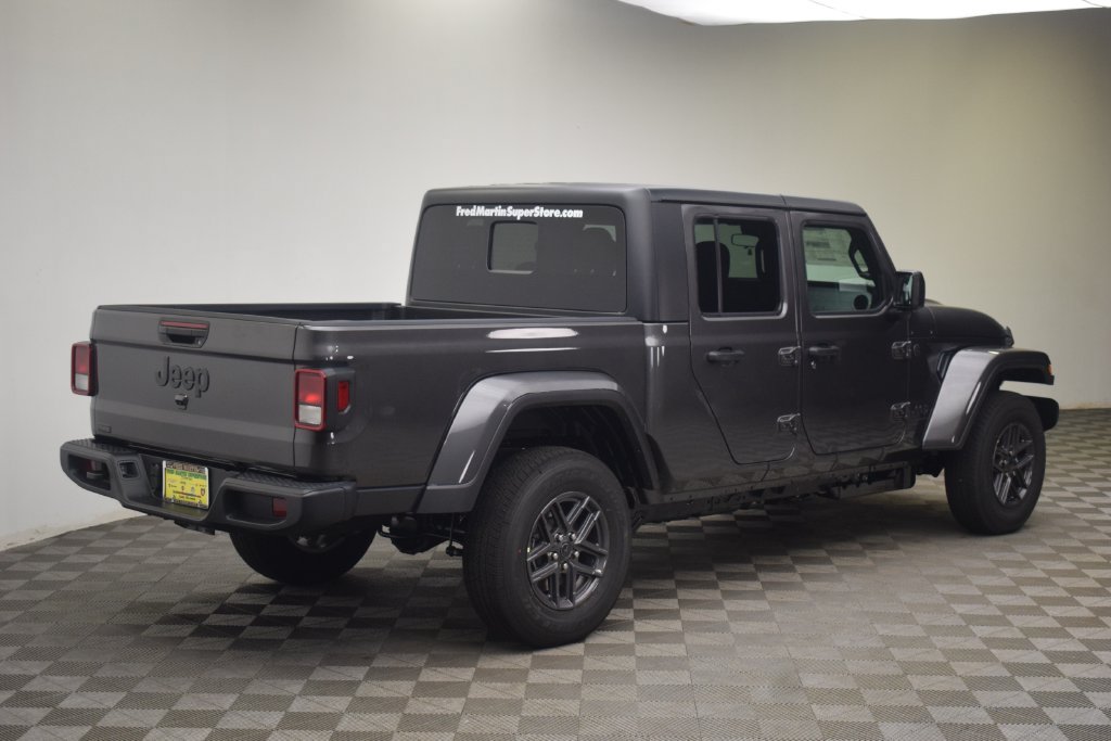 New 2026 Jeep Gladiator Sport AWD/4WD image 5