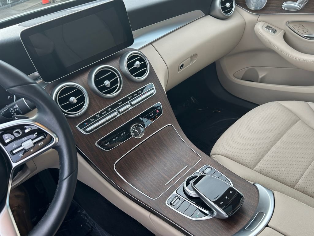 Used 2019 Mercedes-Benz C 300 4MATIC Sedan image 18