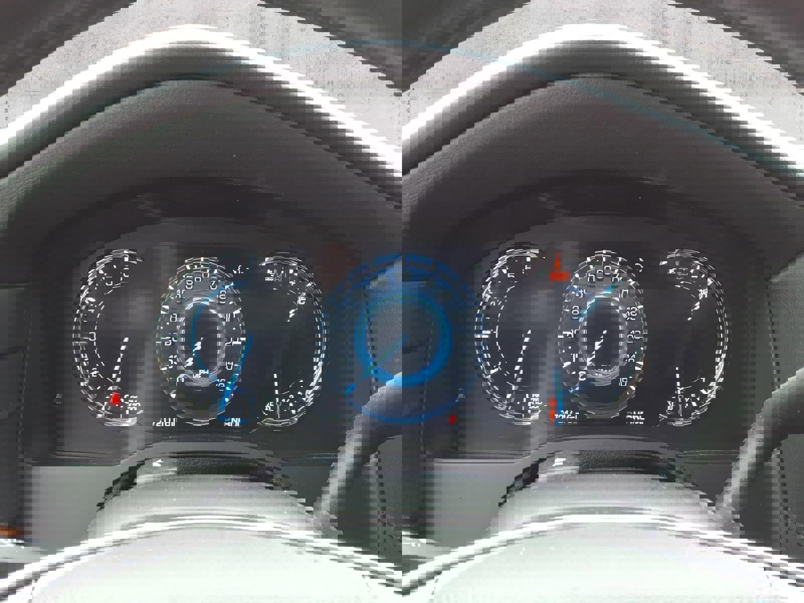 Used 2019 Cadillac Escalade Premium Luxury AWD/4WD image 17