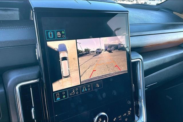 Used 2025 GMC Yukon XL Denali AWD/4WD image 21