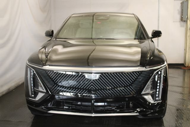 New 2026 Cadillac Lyriq Signature Luxury w/ Nappa Leather Package AWD/4WD image 3
