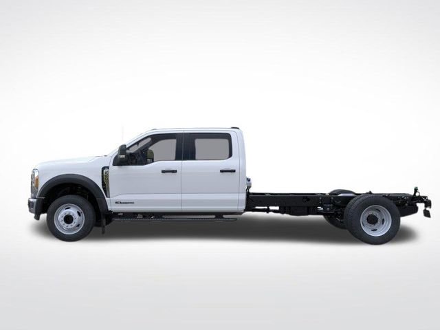 New 2025 Ford F550 2WD Crew Cab image 3