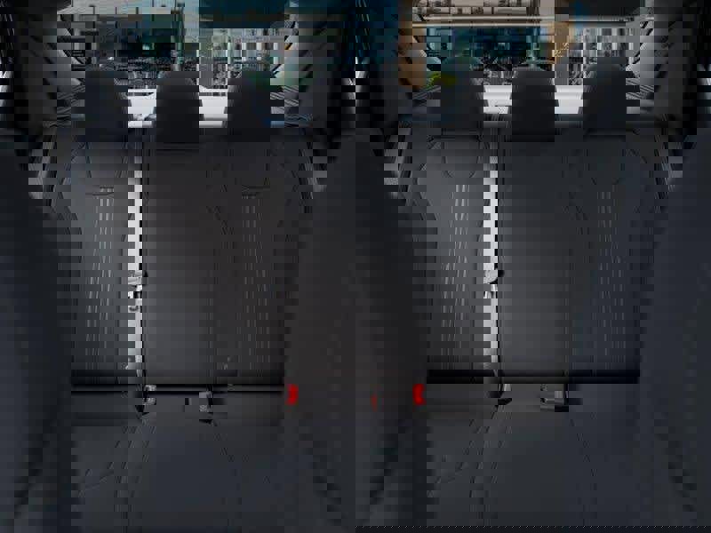 Certified 2025 Hyundai Elantra Sport image 23