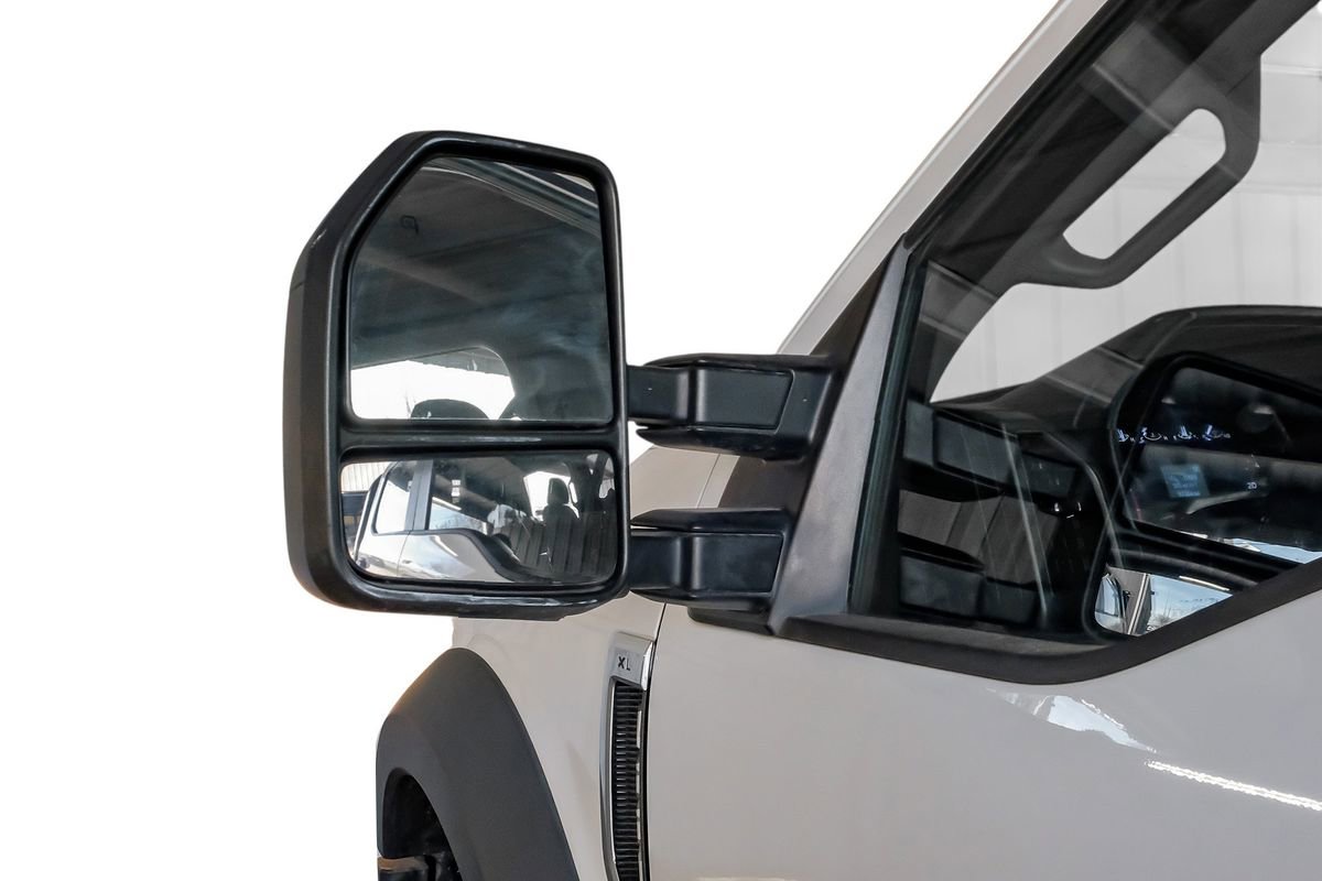 Used 2021 Ford F550 4x4 Crew Cab Super Duty w/ Power Equipment Group image 37