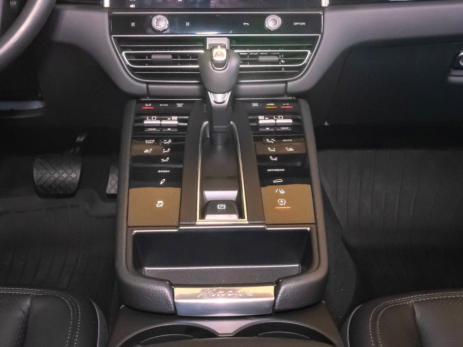 Used 2024 Porsche Macan S image 26