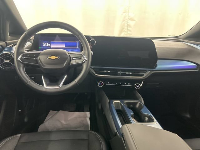 Used 2024 Chevrolet Equinox EV LT AWD/4WD image 25