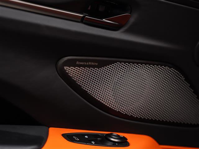 Used 2025 Aston Martin V8 Vantage Coupe image 23