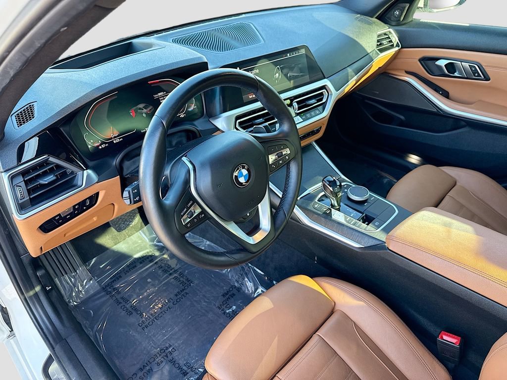 Used 2021 BMW 330i Sedan w/ Executive Package image 27