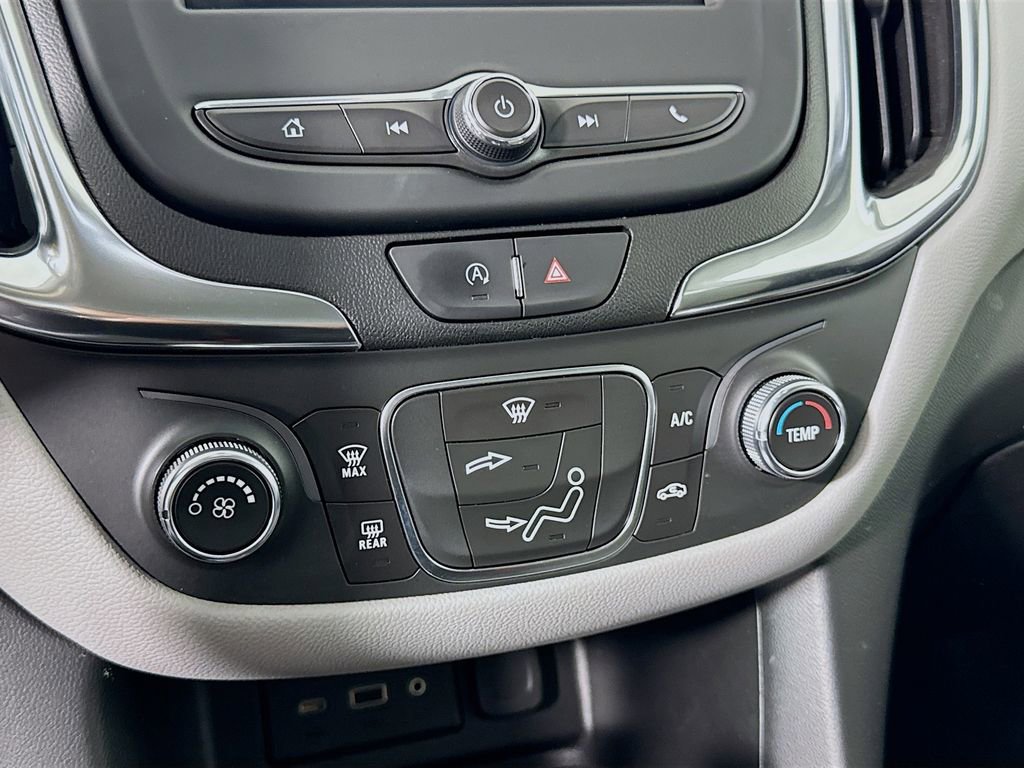 Used 2022 Chevrolet Equinox LS AWD/4WD image 15