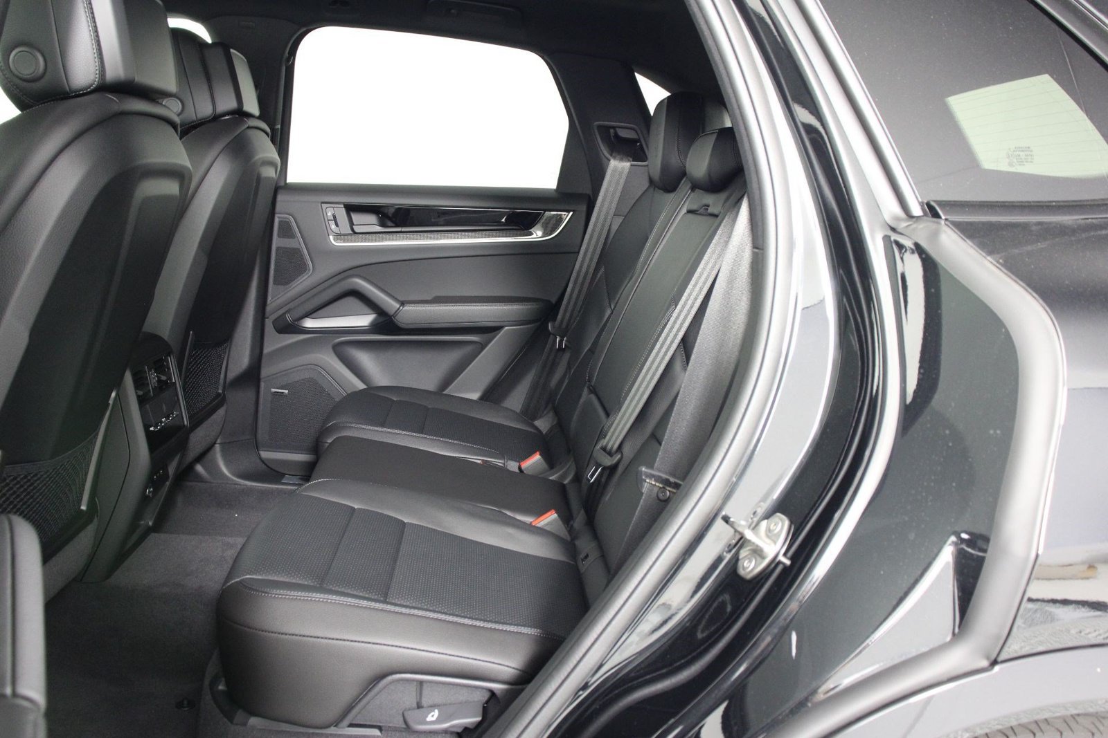 New 2026 Porsche Cayenne AWD/4WD image 18