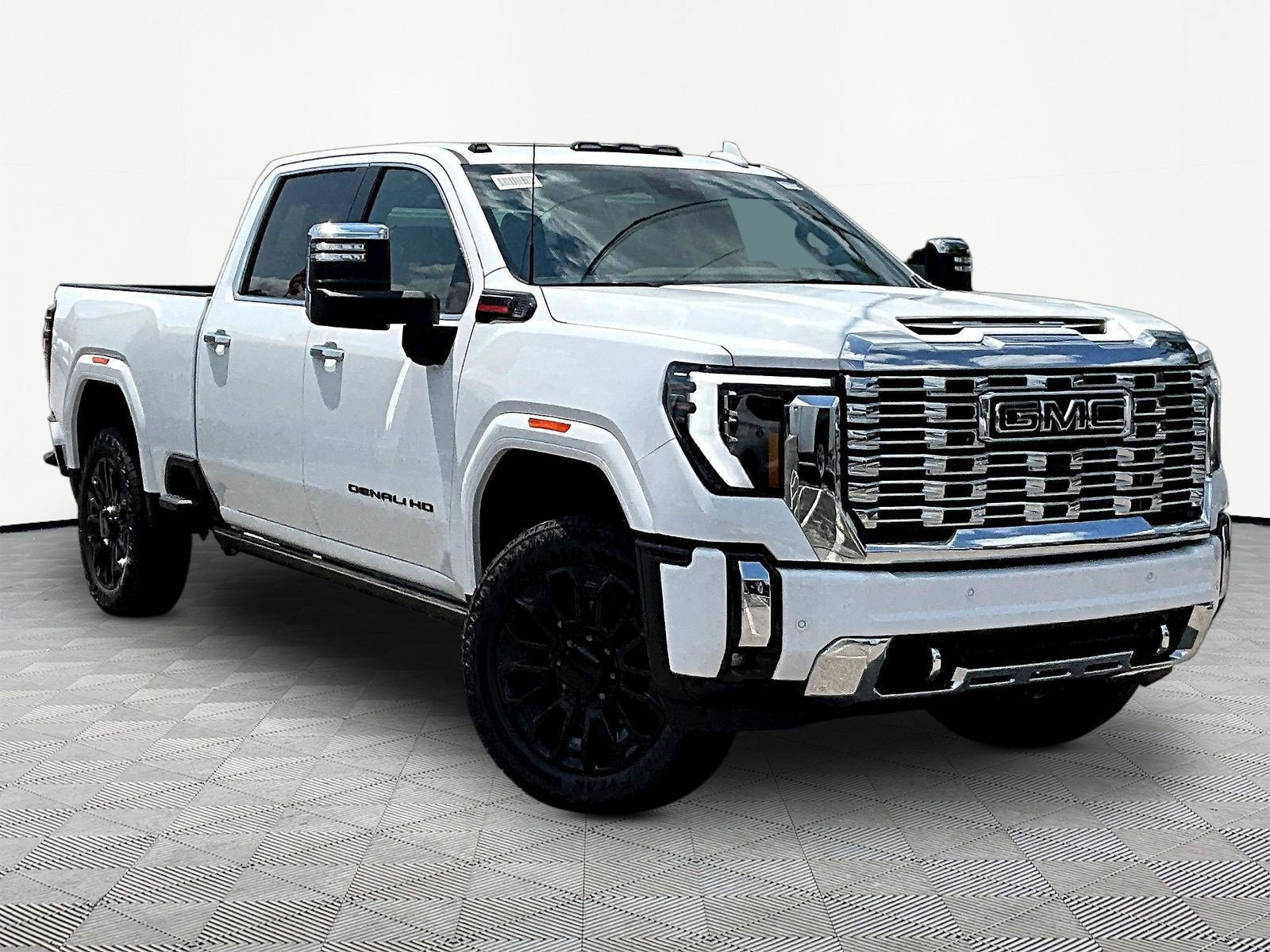 New 2026 GMC Sierra 2500 Denali w/ Denali Reserve Package AWD/4WD image 3