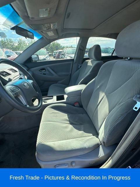 Used 2009 Toyota Camry LE FWD image 11