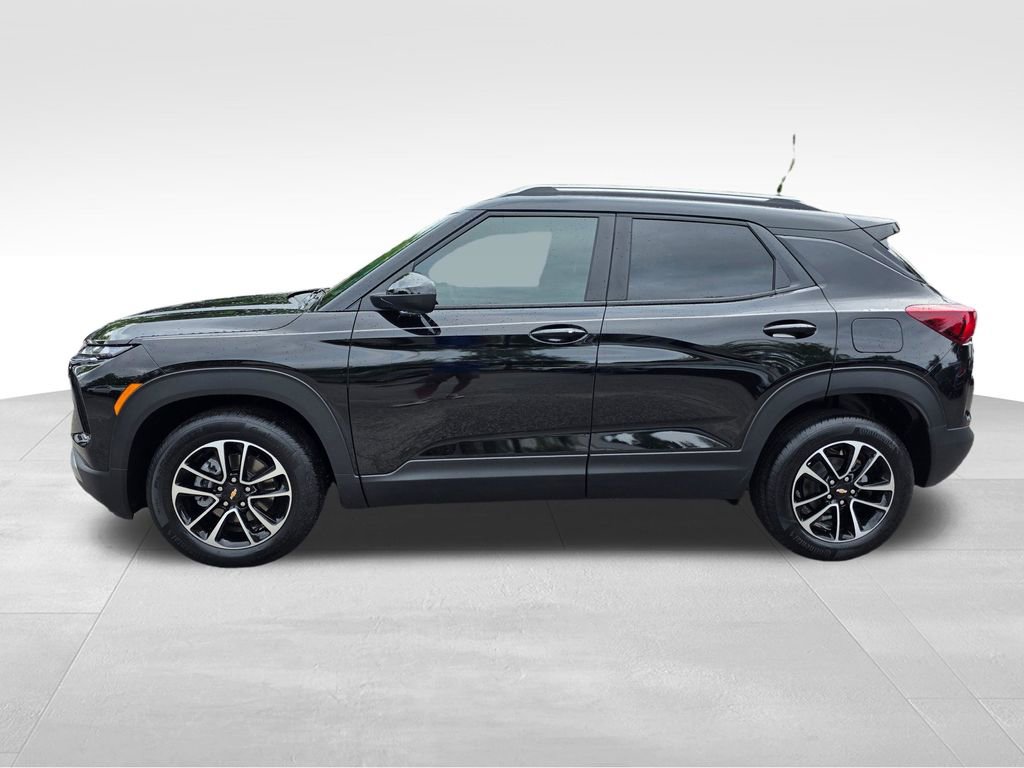 New 2026 Chevrolet TrailBlazer LT FWD image 3