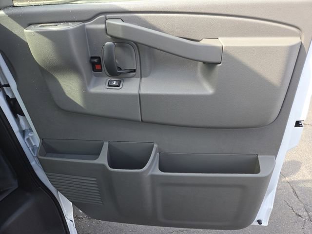 New 2026 GMC Savana 2500 Work Van w/ Driver Convenience Package image 20