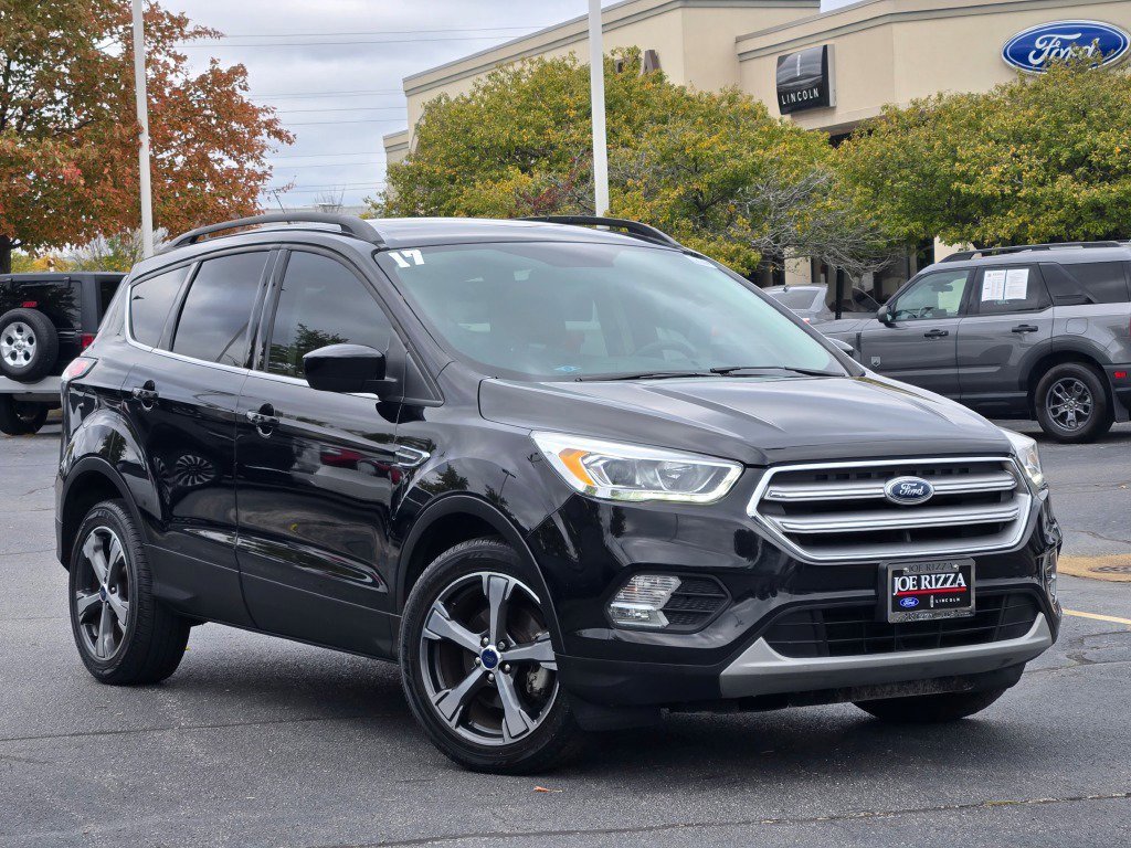 Used 2017 Ford Escape SE w/ SE Leather Comfort Package