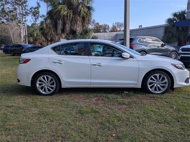 Used 2017 Acura ILX w/ Premium Package image 3