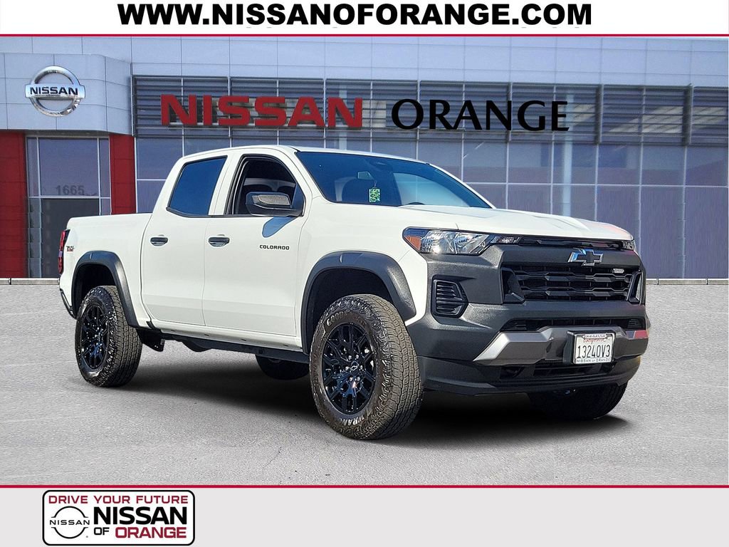 Used 2023 Chevrolet Colorado Trail Boss w/ Advanced Trailering Package image 1