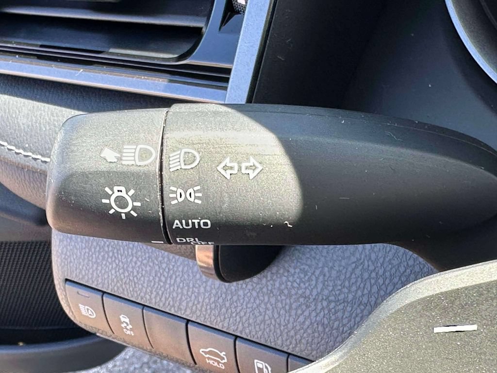 Used 2023 Toyota Camry SE AWD/4WD image 22
