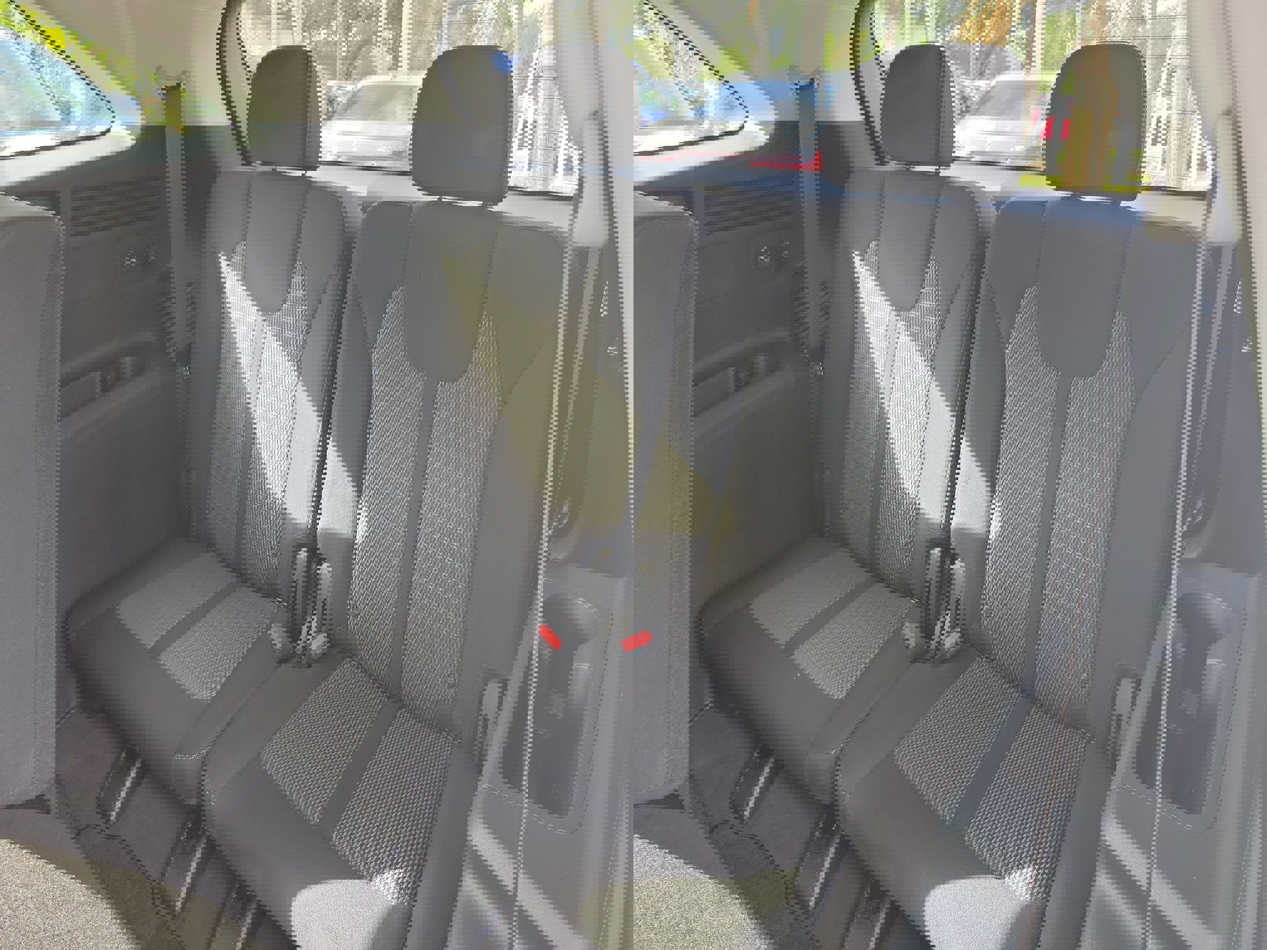 Used 2023 Kia Sorento LX image 7