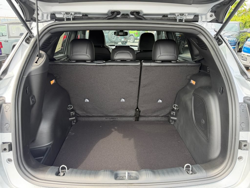 New 2026 Jeep Compass Latitude AWD/4WD image 16