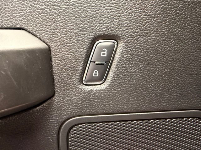 Used 2016 Ford F150 XLT w/ Equipment Group 302A Luxury AWD/4WD image 23