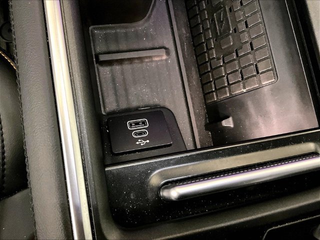 Used 2025 Ford Expedition Tremor AWD/4WD image 32