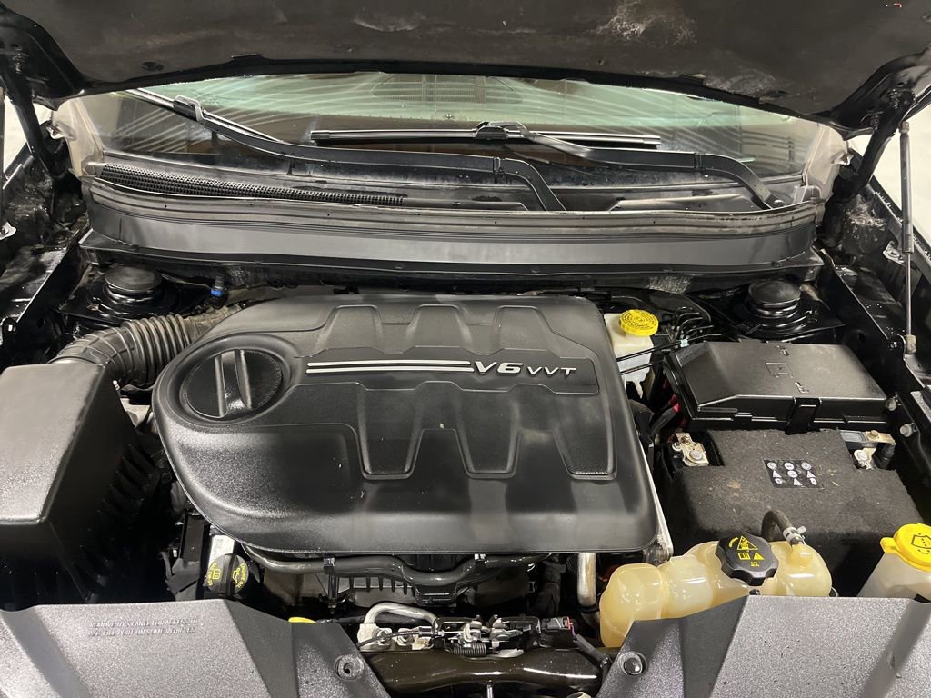 Used 2019 Jeep Cherokee Limited image 31