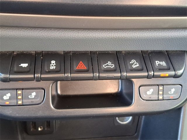 Used 2019 Chevrolet Colorado Z71 w/ Z71 Midnight Edition image 22