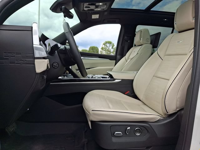 Certified 2025 Cadillac Escalade Sport w/ Touring Package AWD/4WD image 12
