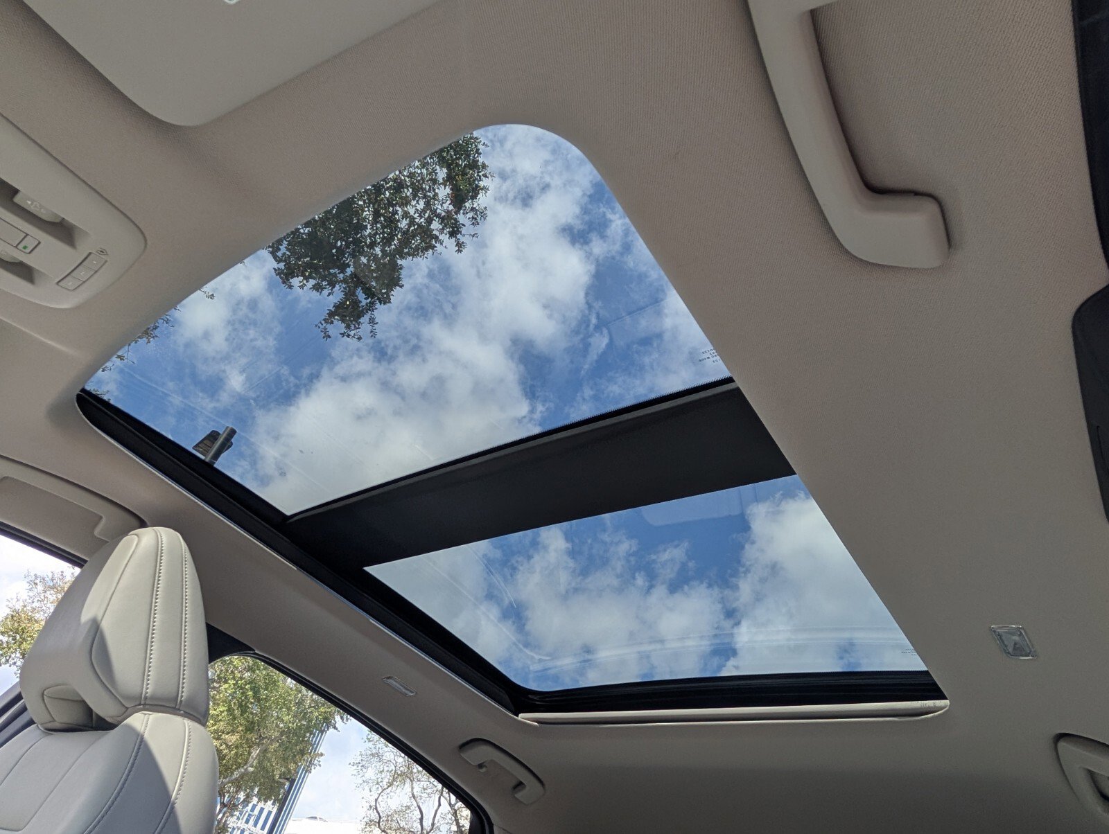 Certified 2024 Nissan Ariya AWD image 24