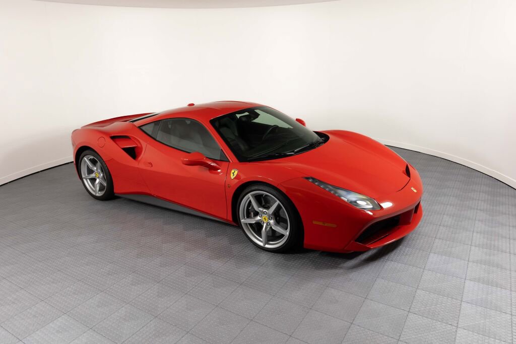 Used 2017 Ferrari 488 GTB image 11