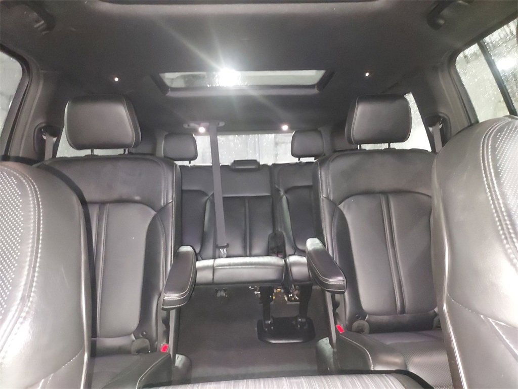 Used 2023 Jeep Wagoneer Series II w/ Premium Group I image 13