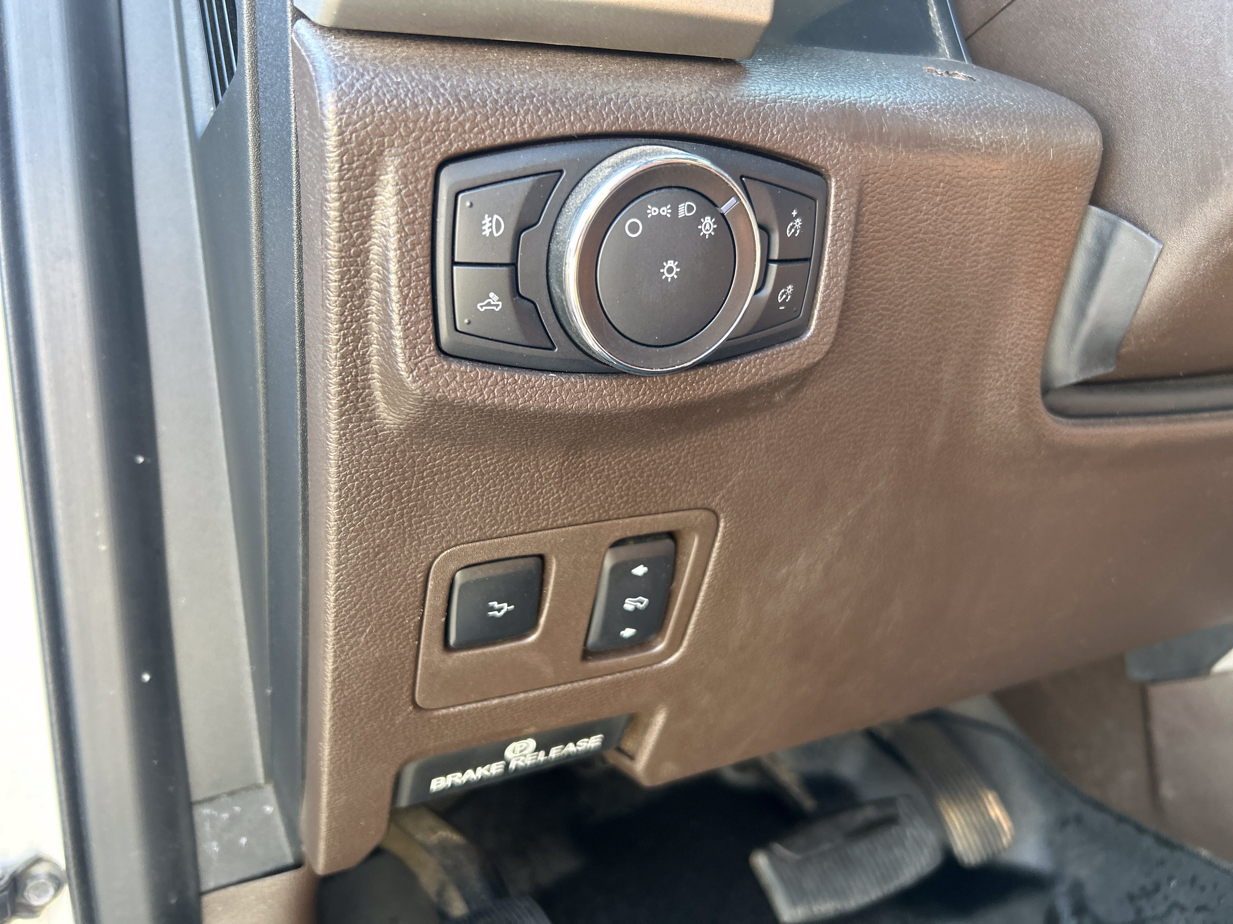 Used 2021 Ford F350 King Ranch w/ King Ranch Ultimate Package AWD/4WD image 19