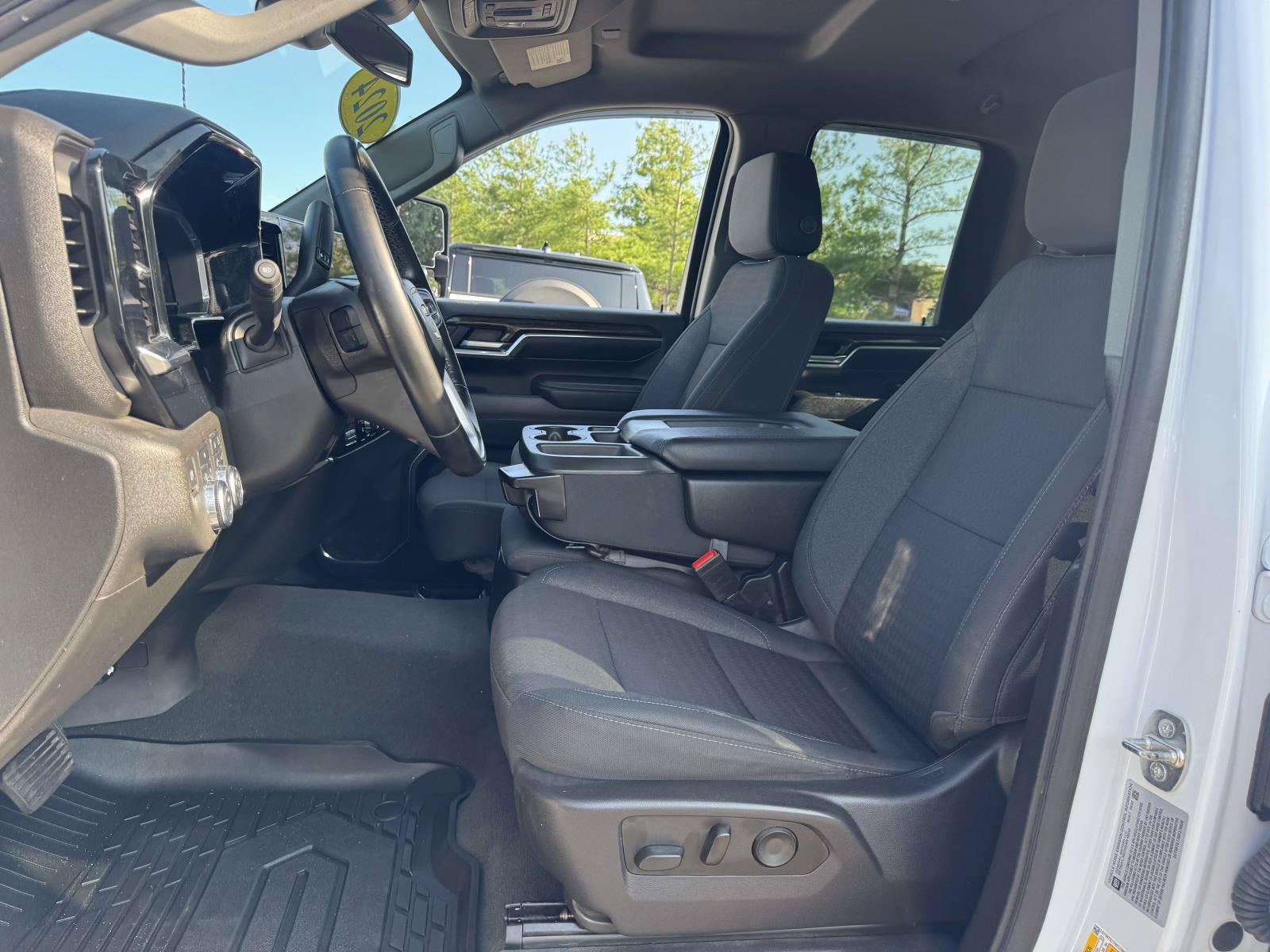 Used 2024 GMC Sierra 3500 SLE w/ SLE Value Package AWD/4WD image 19