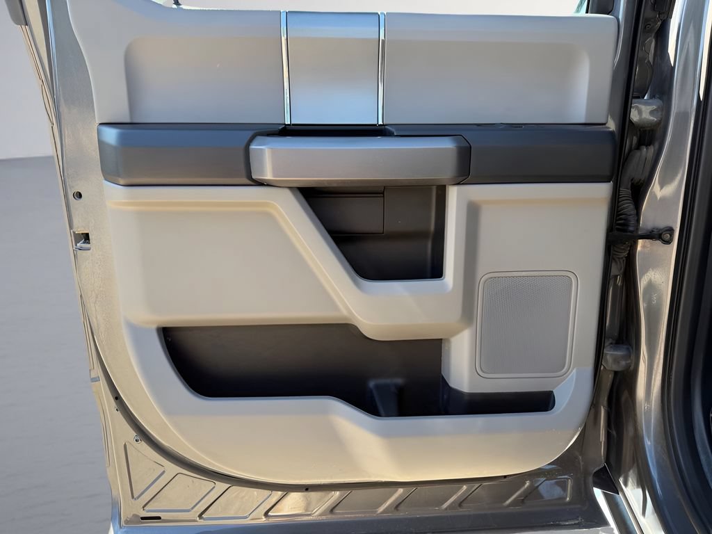 Used 2021 Ford F250 XLT w/ XLT Premium Package AWD/4WD image 13