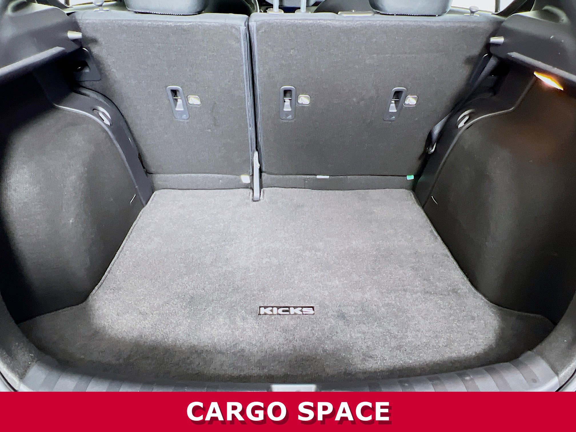 Used 2023 Nissan Kicks SV image 22