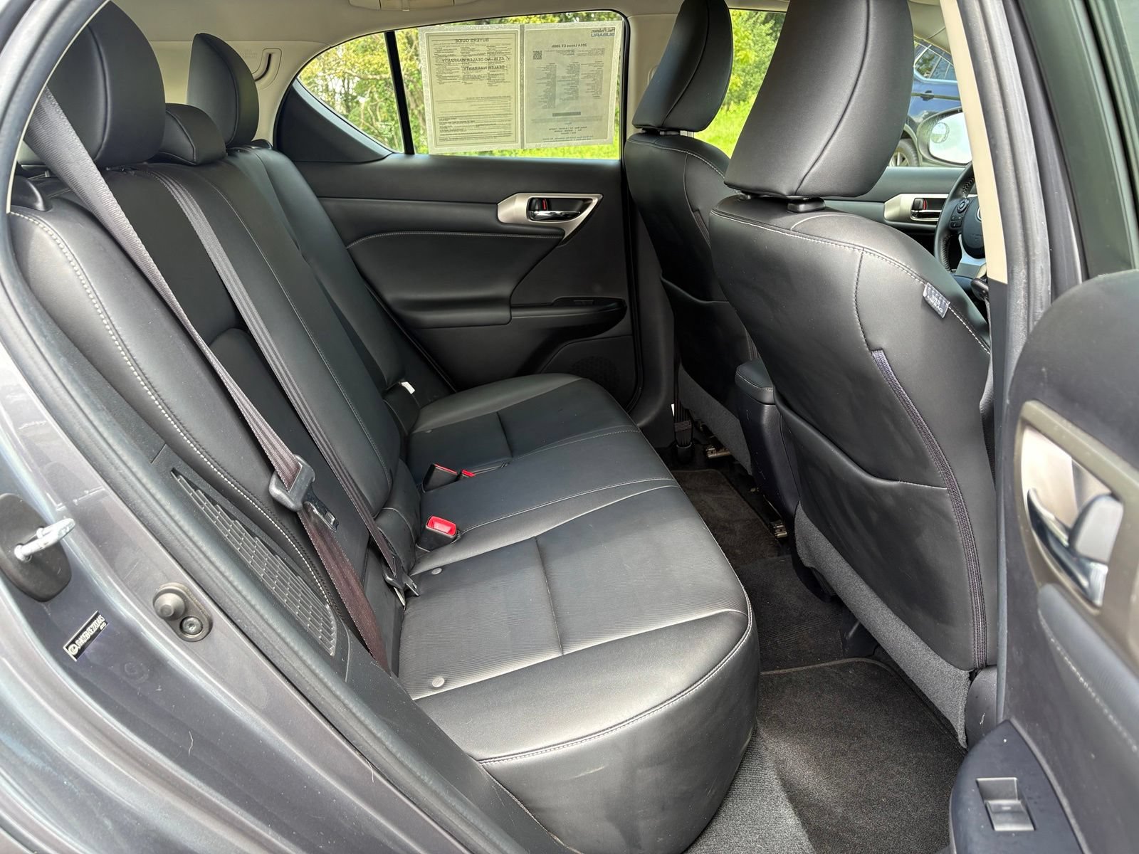 Used 2014 Lexus CT 200h FWD image 30