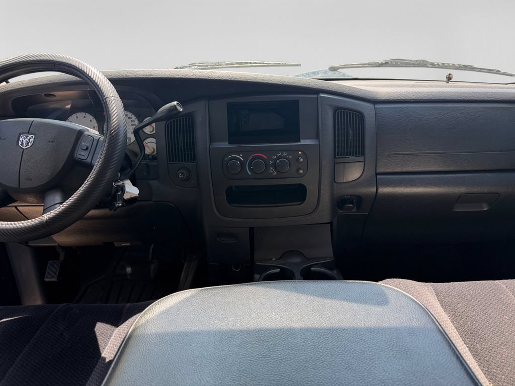 Used 2004 Dodge Ram 1500 Truck SLT AWD/4WD image 24