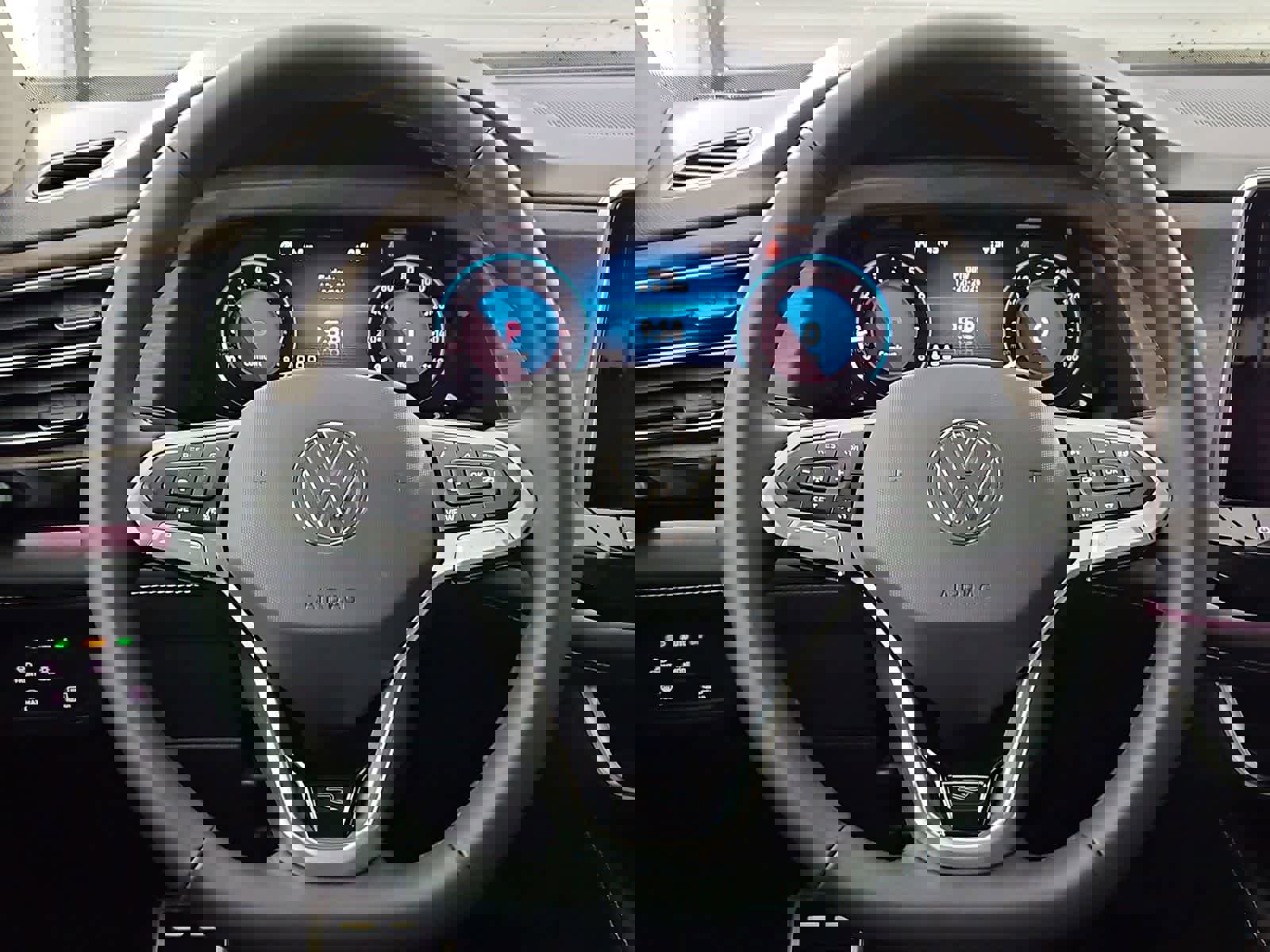 New 2026 Volkswagen Atlas SEL Premium R-Line image 24